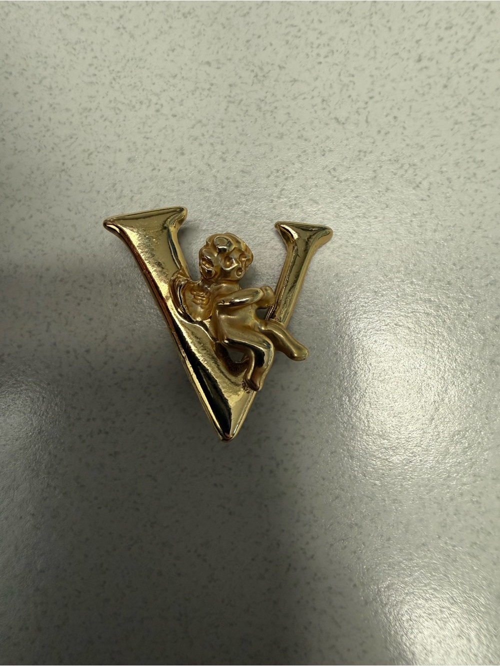 Vintage L Razza Letter V Cherub Angel Brooch Pin Gold Tone Signed